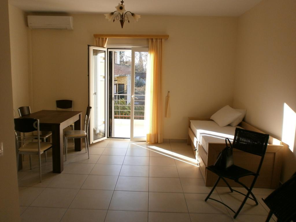 Artemis - Marina Apartments Evia Room photo